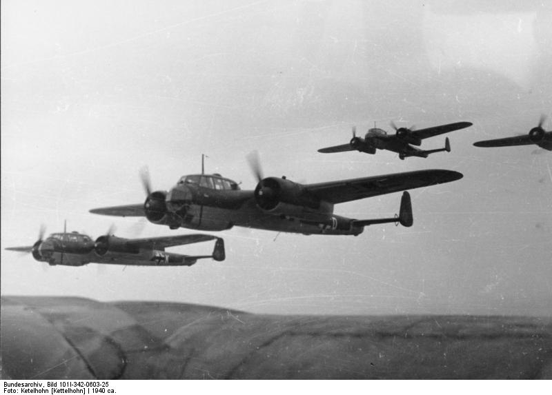 Formación de aviones Dornier Do 17Z en 1940