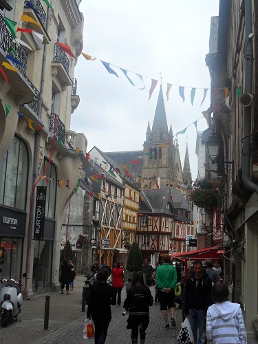 La Bretaña y sus encantos - Blogs de Francia - Día 2: Nantes - Rochefort en Terre- Vannes - Carnac - Auray (5)