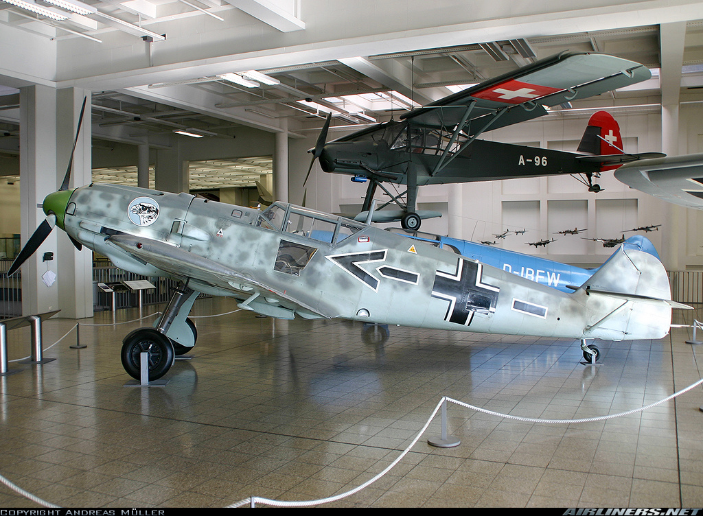 Messerschmitt Bf 109 E-1 Nº de Serie 790 6-106 conservado en el Deutsches Museum de Munich, Alemania
