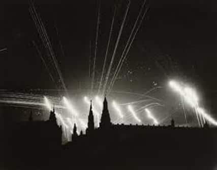 El día 21 de julio de 1941, el Kremlin sufre un ataque aéreo por parte de la Luftwaffe