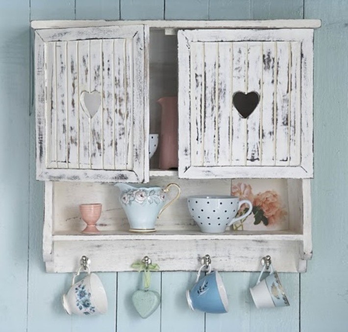Vintage_shabby_chic_whitewashed_heart_cupboard1