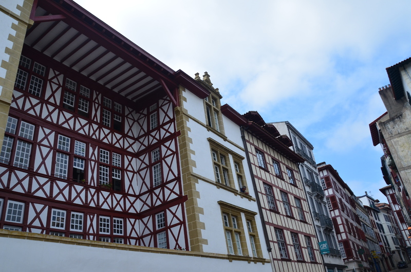 BAYONA-10-7-2016 - Francia y sus pueblos-2016/2022 (25)